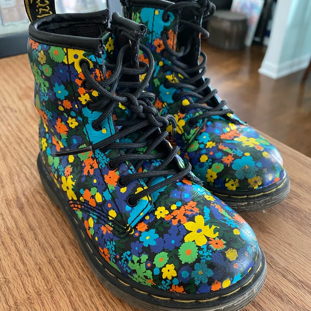 Dr. Martens - floral boots toddler size 9